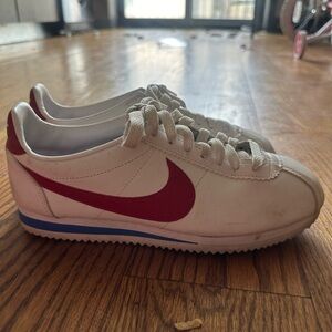 Nike Women Classic Cortez Leather Size 8
